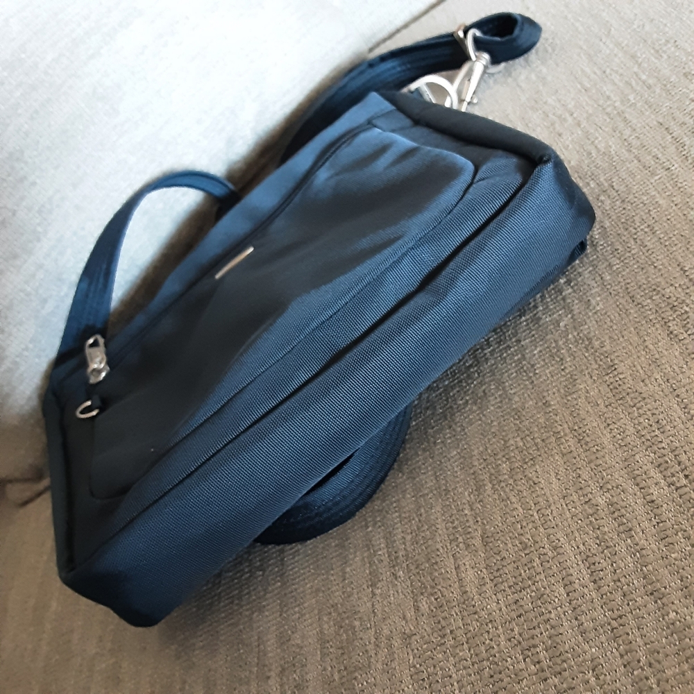 Travelon Navy Anti-Theft Crossbody Bag Classic East/West - Picture 3 of 11
